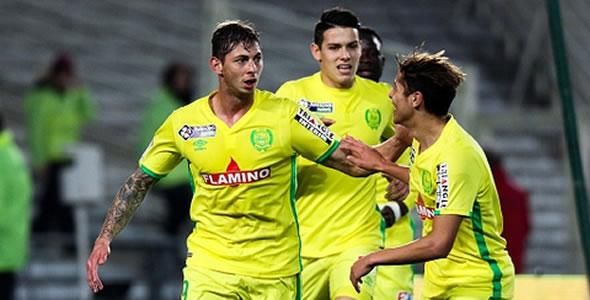  南特锋线集体哑火负于波尔多痛失好局